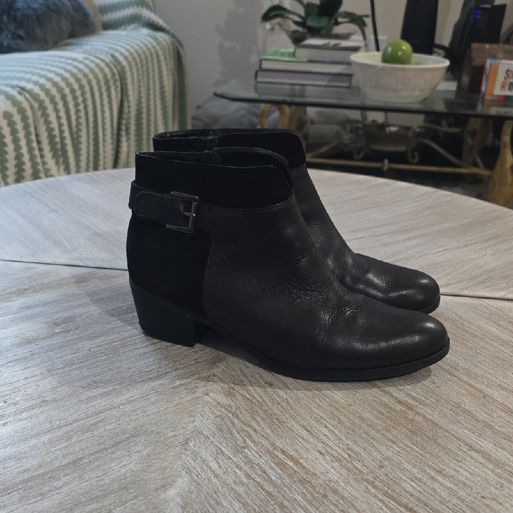 Naturalizer Ankle Boots